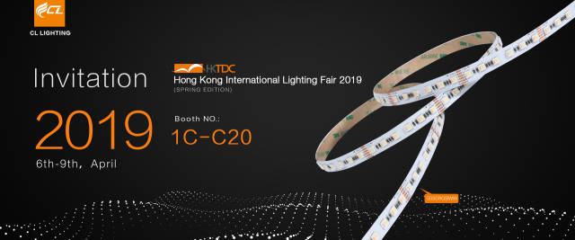 在大雪封闭的山庄里