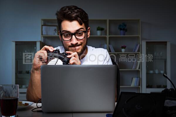 冰淇淋般的爱恋